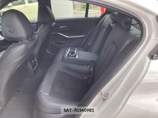 Bmw 3 SERIES 2023-11 7057616-12
