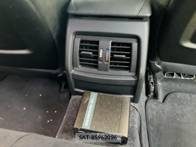 Bmw 3 SERIES 2013-11 7215252-16