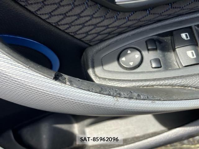 Bmw 3 SERIES 2013-11 7215252-26