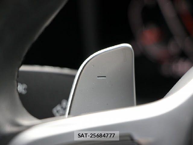 Bmw 3 SERIES 2019-05 7215273-16