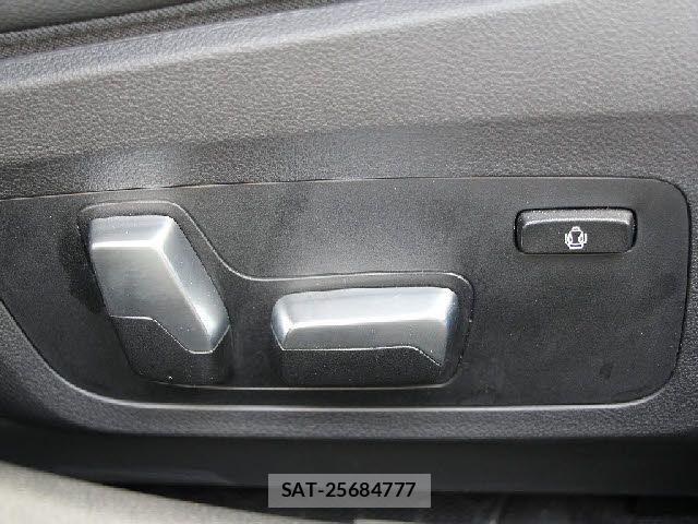 Bmw 3 SERIES 2019-05 7215273-17