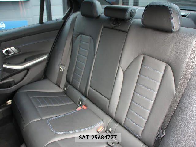 Bmw 3 SERIES 2019-05 7215273-18