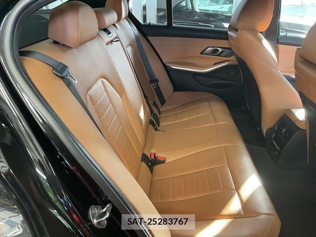 Bmw 3 SERIES 2019-10 7215276-11