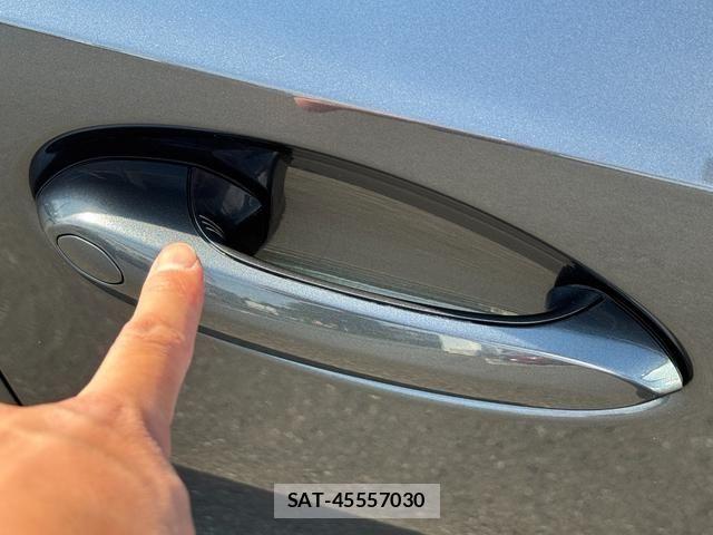 Bmw 3 SERIES 2019-11 7215282-13