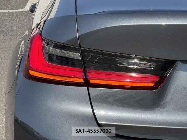Bmw 3 SERIES 2019-11 7215282-15