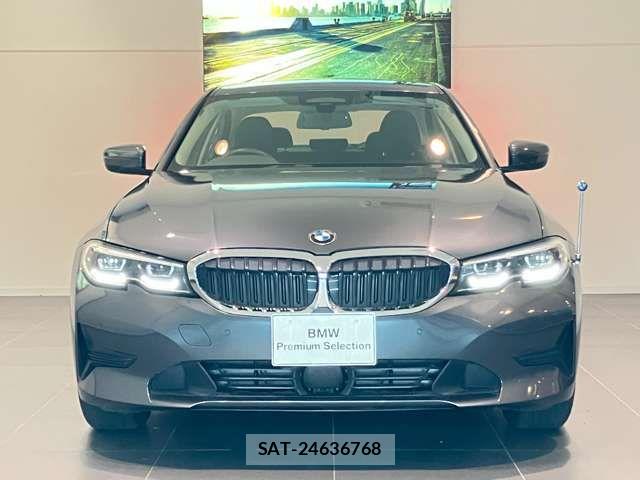Bmw 3 SERIES 2019-04 7215266-1