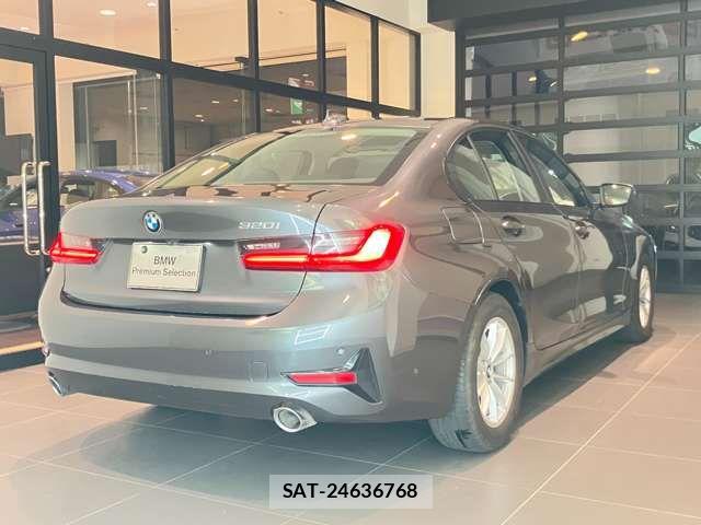 Bmw 3 SERIES 2019-04 7215266-5