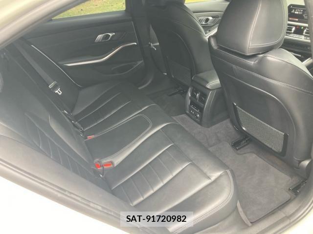 Bmw 3 SERIES 2019-12 7215278-10