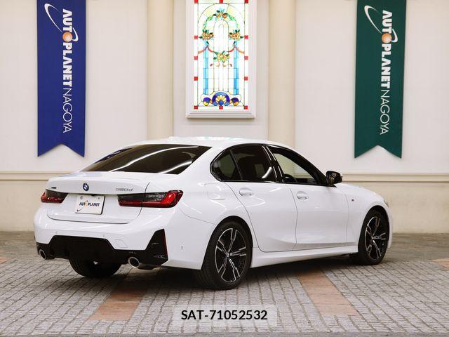 Bmw 3 SERIES 2023-08 7215289-2