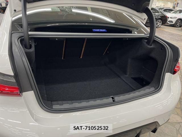 Bmw 3 SERIES 2023-08 7215289-5