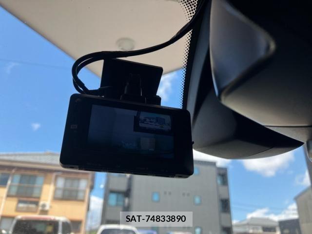 Bmw 3 SERIES 2015-12 7215254-14