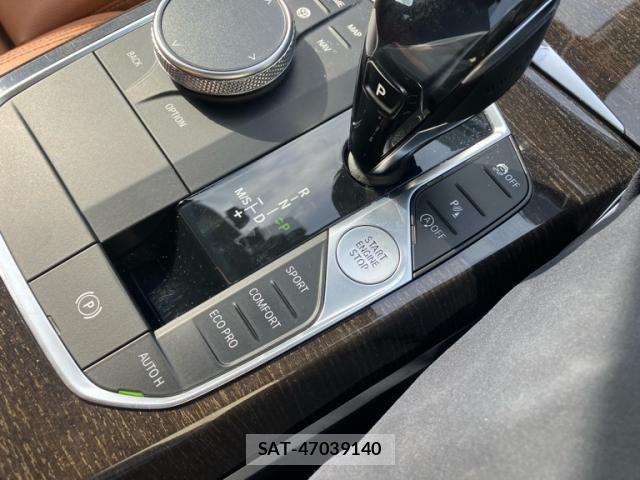 Bmw 3 SERIES 2019-03 7325896-13