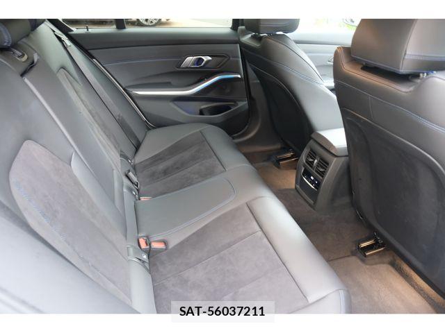 Bmw 3 SERIES 2022-06 7325889-11