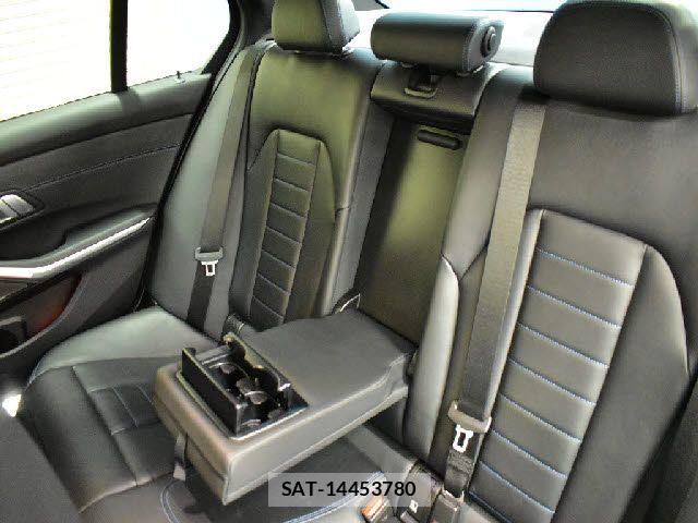 Bmw 3 SERIES 2021-06 7453130-23
