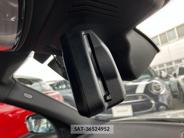 Bmw 3 SERIES 2019-06 7453136-22