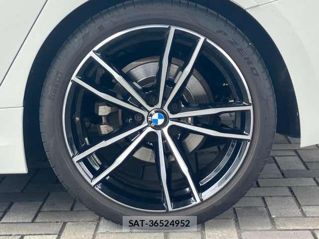 Bmw 3 SERIES 2019-06 7453136-7