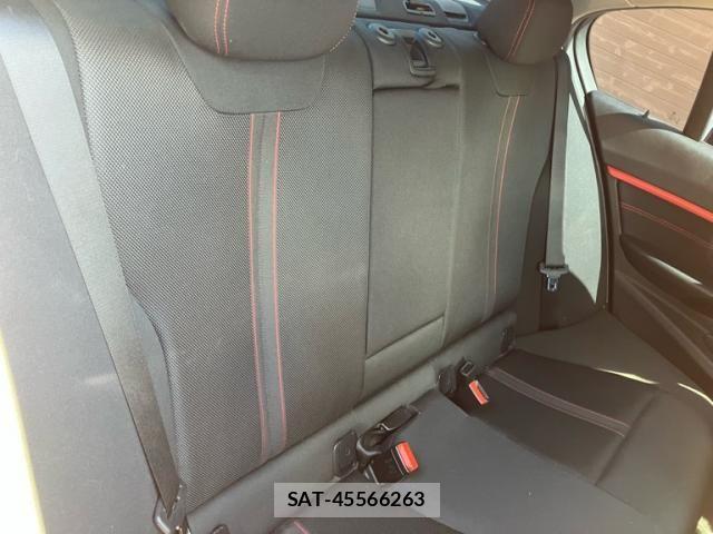 Bmw 3 SERIES 2016-05 7615202-12