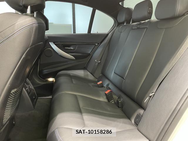 Bmw 3 SERIES 2017-11 7721323-10