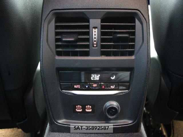 Bmw 3 SERIES 2019-07 7721317-18