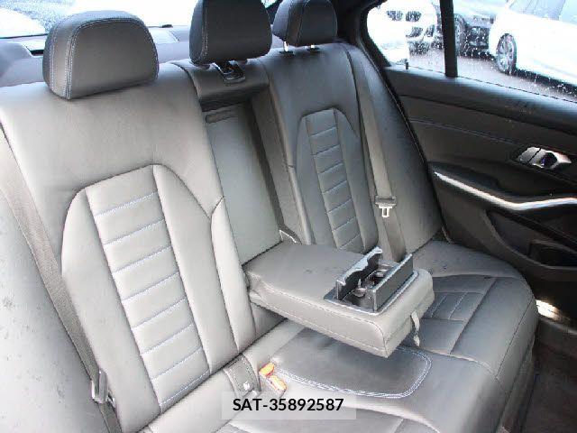 Bmw 3 SERIES 2019-07 7721317-5