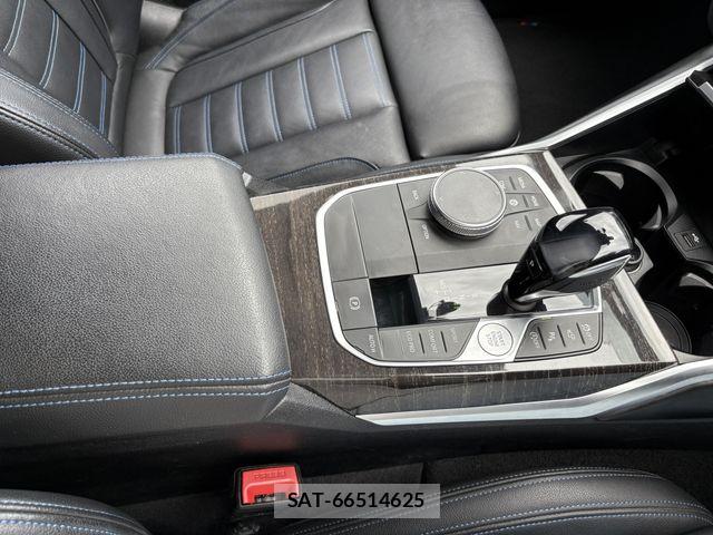 Bmw 3 SERIES 2019-06 7721321-22