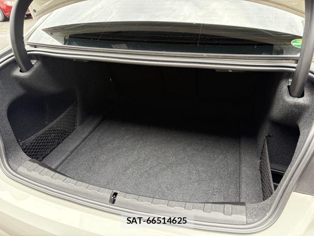 Bmw 3 SERIES 2019-06 7721321-28