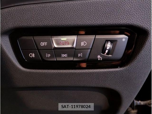 Bmw 3 SERIES 2025-06 7782901-20