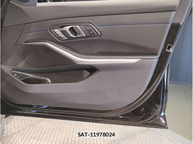 Bmw 3 SERIES 2025-06 7782901-28