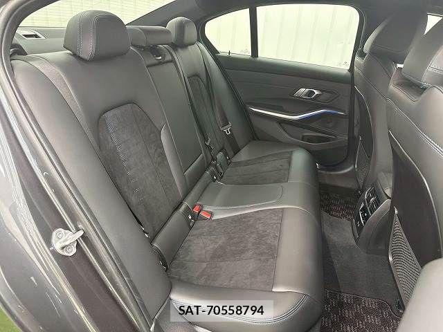 Bmw 3 SERIES 2021-04 7782889-9