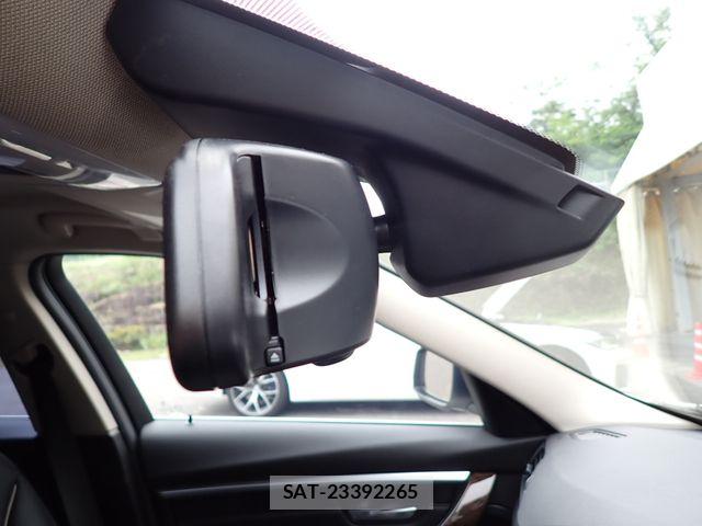 Bmw 3 SERIES 2017-06 7782894-28