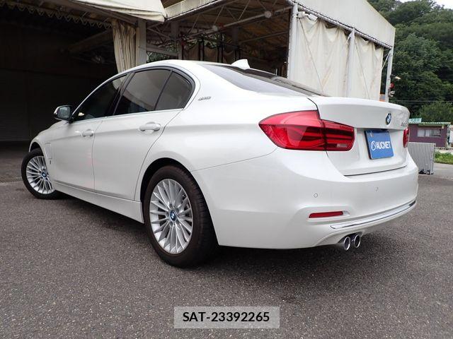 Bmw 3 SERIES 2017-06 7782894-2
