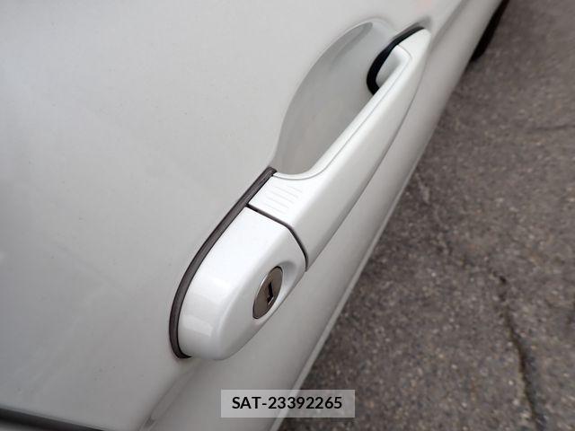 Bmw 3 SERIES 2017-06 7782894-8