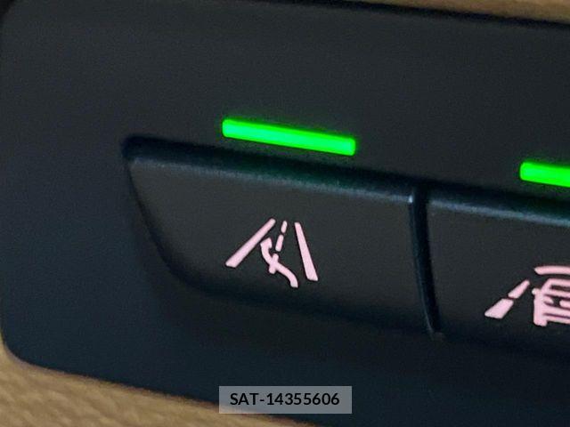 Bmw 3 SERIES 2018-08 7782884-4