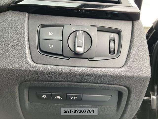 Bmw 3 SERIES 2018-06 7902319-16