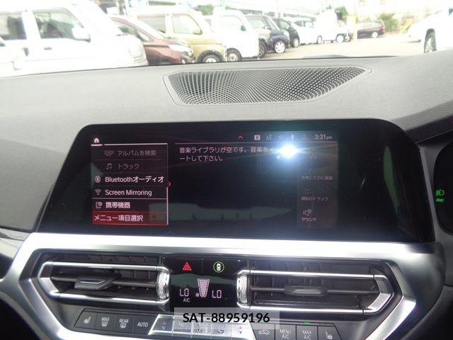 Bmw 3 SERIES 2019-03 7902317-12