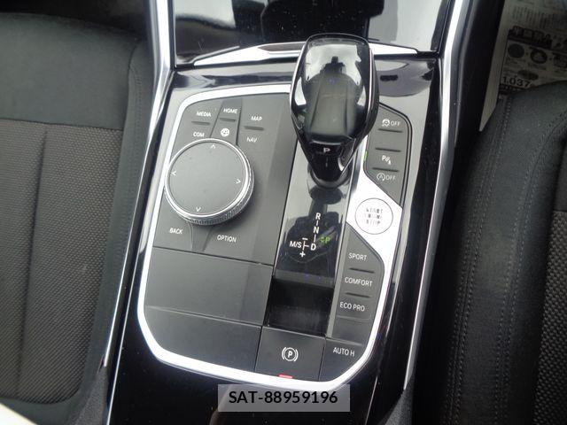 Bmw 3 SERIES 2019-03 7902317-15