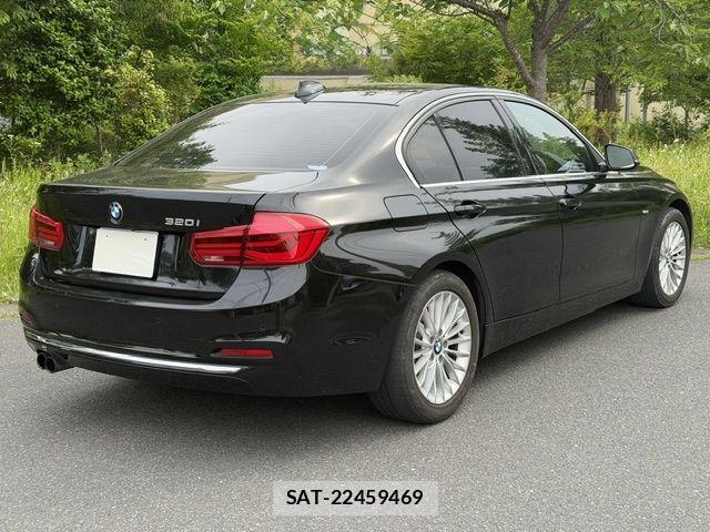 Bmw 3 SERIES 2017-08 7960644-5