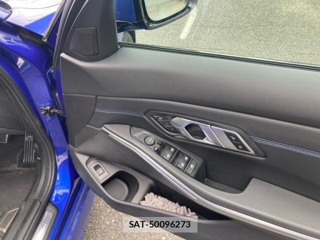 Bmw 3 SERIES 2023-04 8034559-12