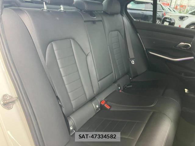 Bmw 3 SERIES 2020-03 8073011-13