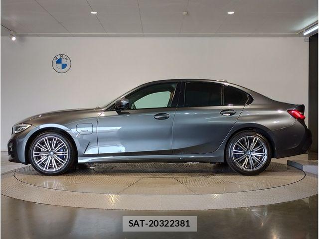 Bmw 3 SERIES 2022-02 8073009-1
