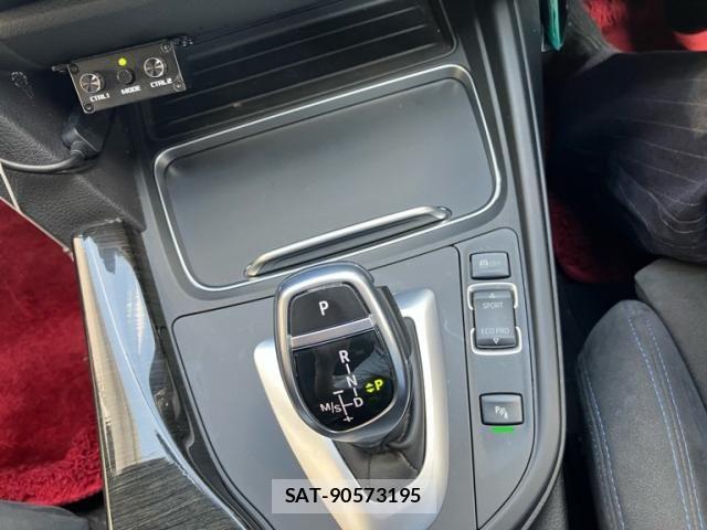 Bmw 3 SERIES 2018-12 8129158-23