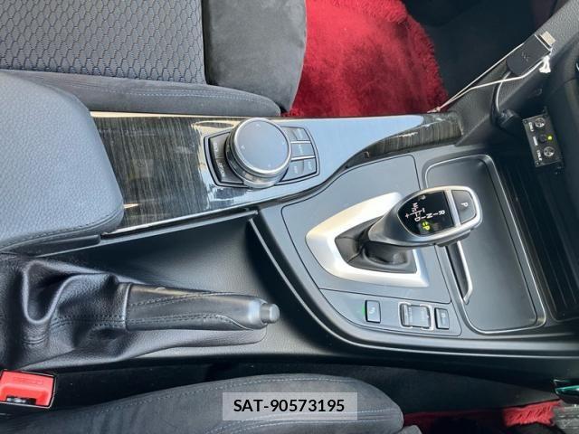 Bmw 3 SERIES 2018-12 8129158-24