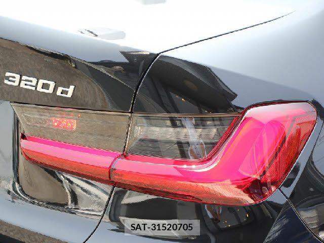 Bmw 3 SERIES 2021-02 8158032-23