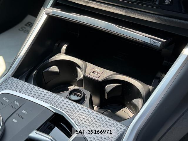 Bmw 3 SERIES 2025-12 8206553-21