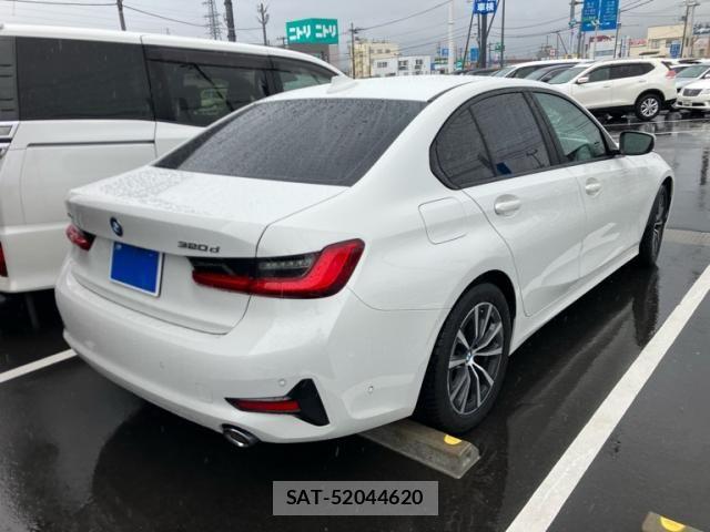 Bmw 3 SERIES 2021-11 8206561-4