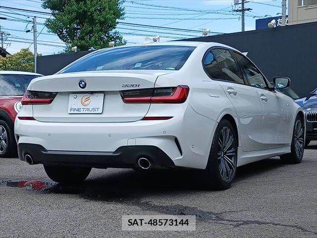 Bmw 3 SERIES 2019-04 8206560-16