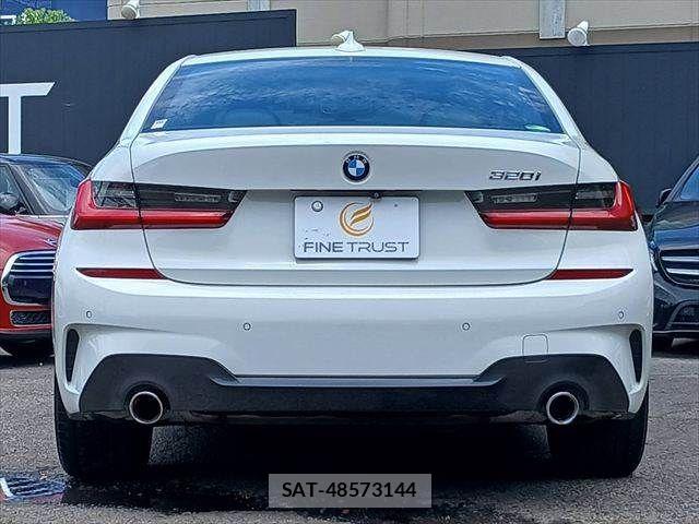 Bmw 3 SERIES 2019-04 8206560-17