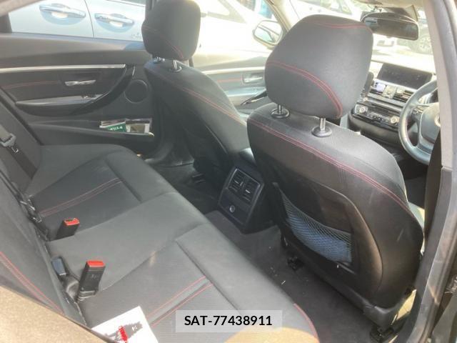 Bmw 3 SERIES 2018-02 8229018-12