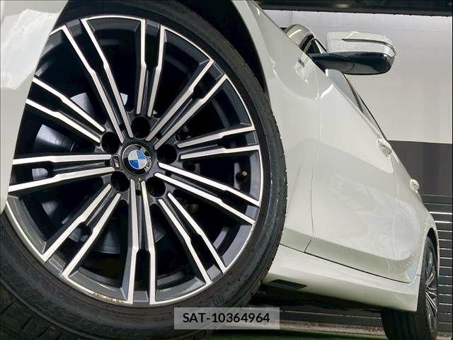 Bmw 3 SERIES 2019-02 8244688-18
