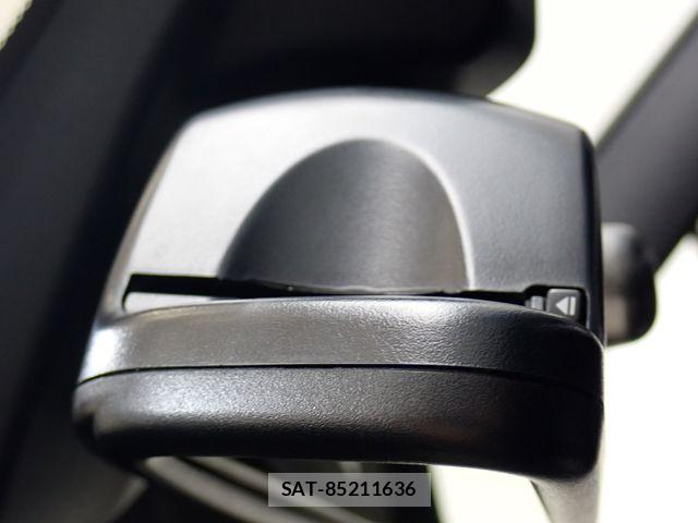 Bmw 3 SERIES 2017-06 8244689-18